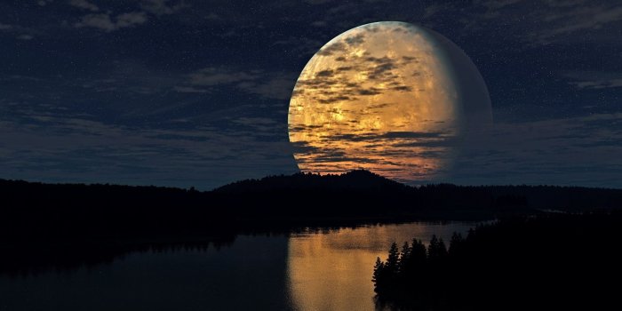 1600x900 38+] Moon Wallpapers HD on WallpaperSafari