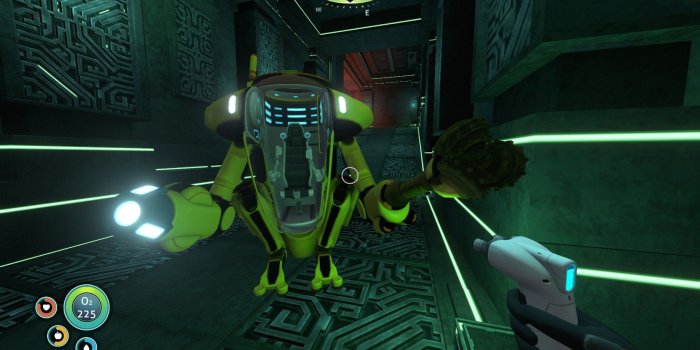 1680x1050 Did anyone else notice that the Prawn Suit does a cute little squat