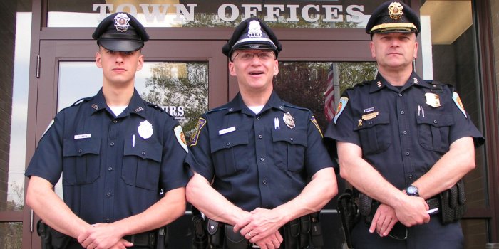 2048x1536 Police Officer | BUZZERG