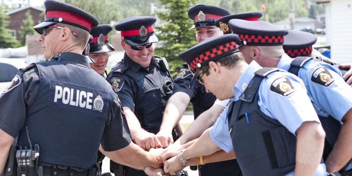 1944x1296 Teamwork! | police and military uniforms | Police life, Police