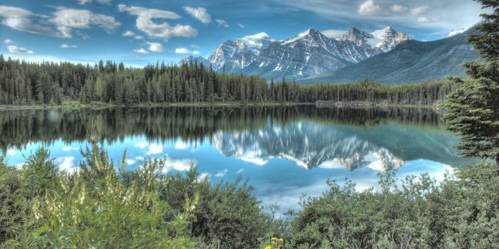 1920x1080 Lake Herbert Canada HD 19442 wallpaper