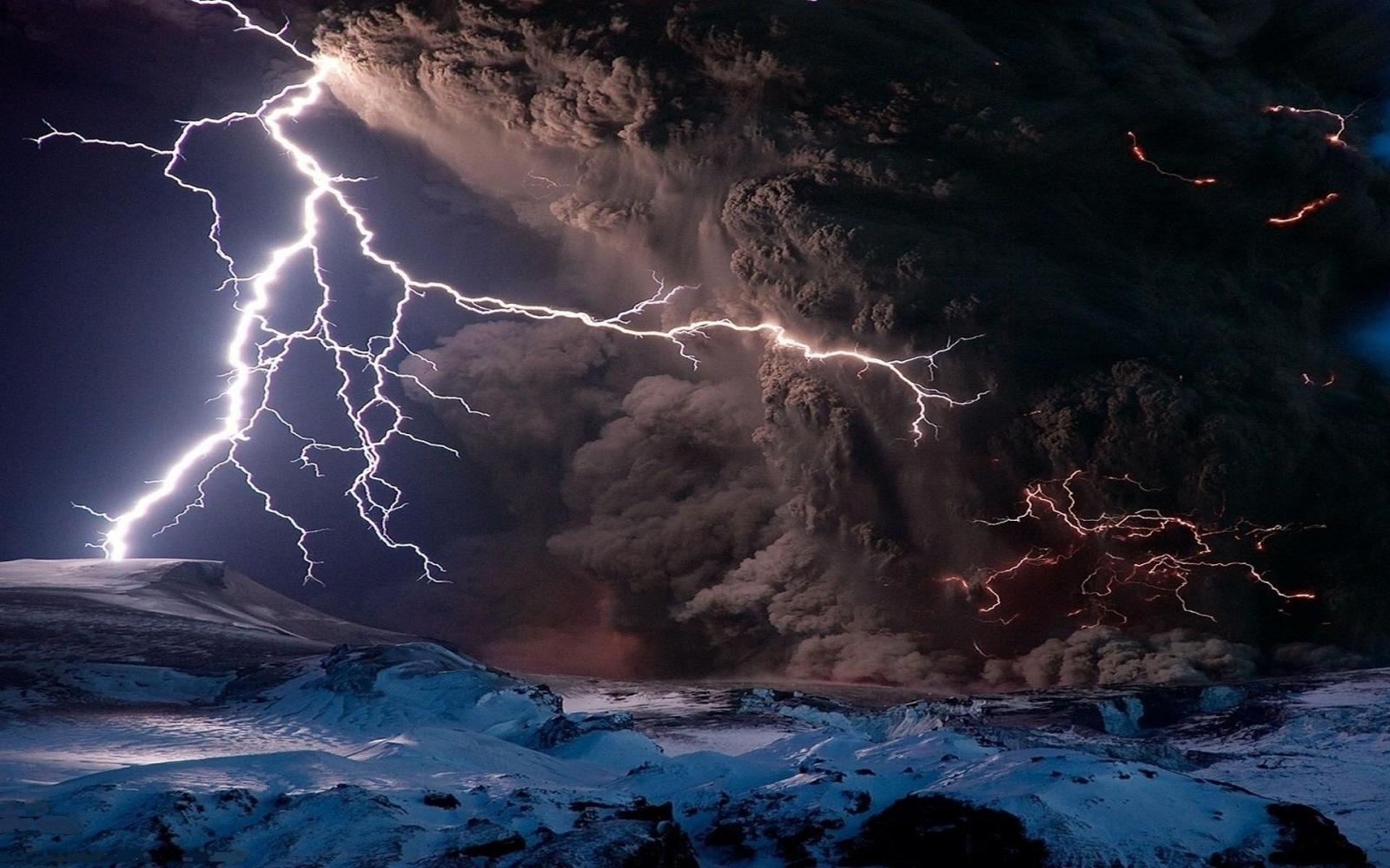 1920x1200 Volcano Eruption Lightning HD desktop wallpaper : Widescreen : High