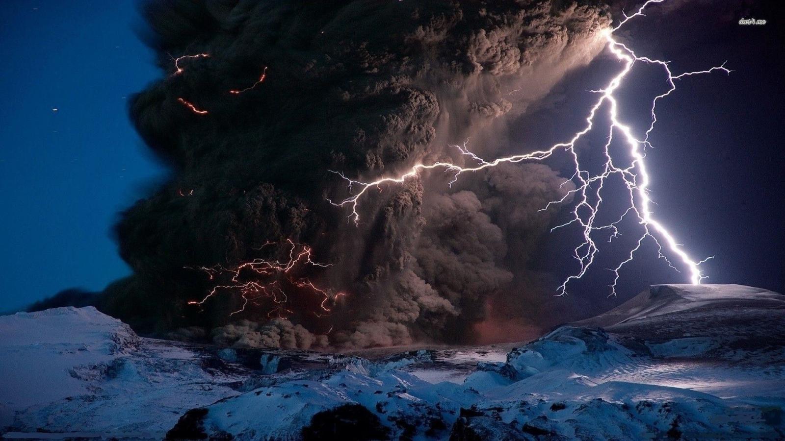 1920x1080 64+ Volcanic Lightning Wallpapers on WallpaperPlay