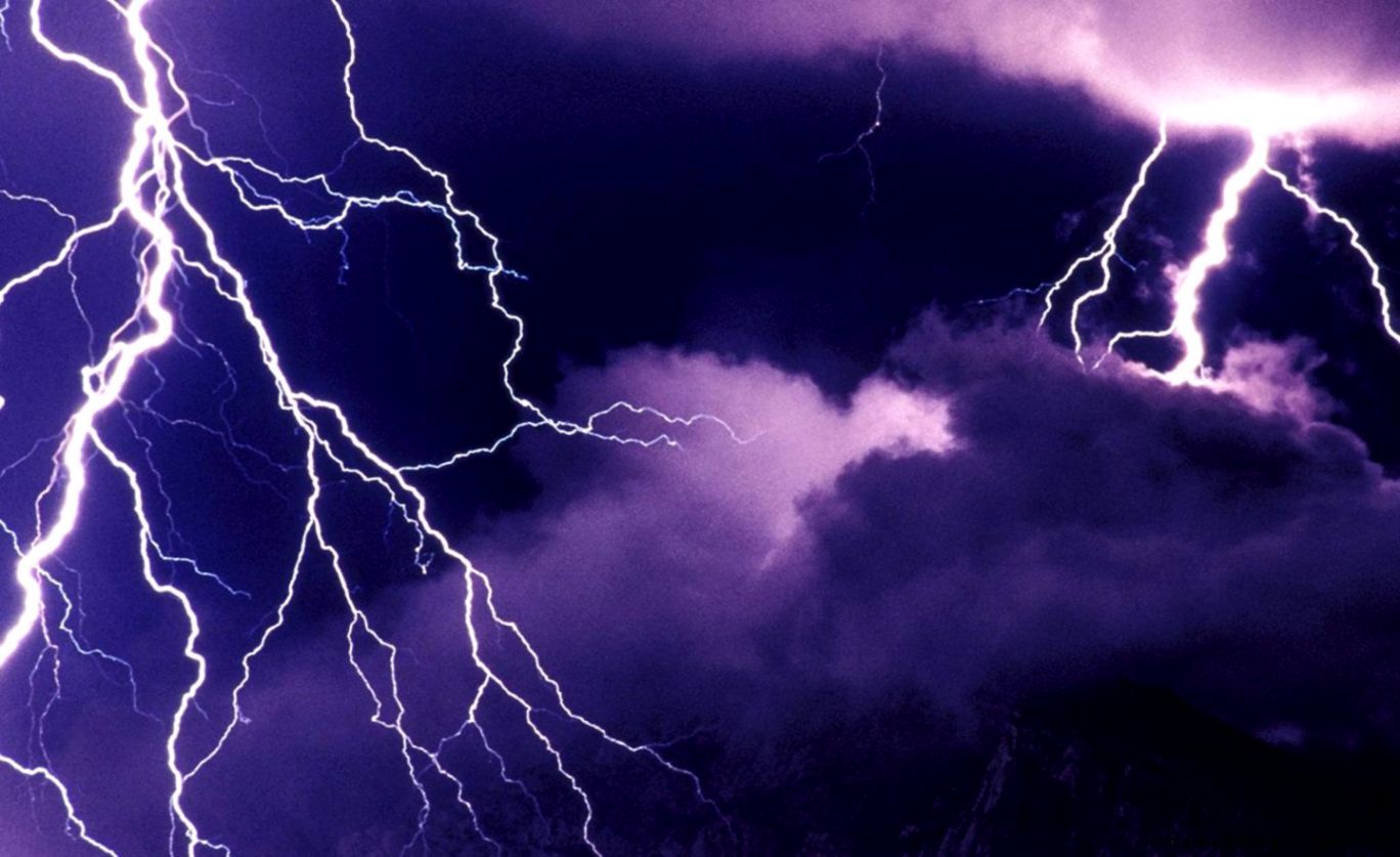 1368x837 Volcano: Volcano Lightning Wallpaper Hd