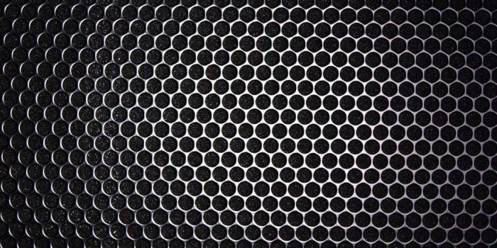 1024x1820 Wallpapers For Galaxy – Black Gradient Metal Grid Desktop Background