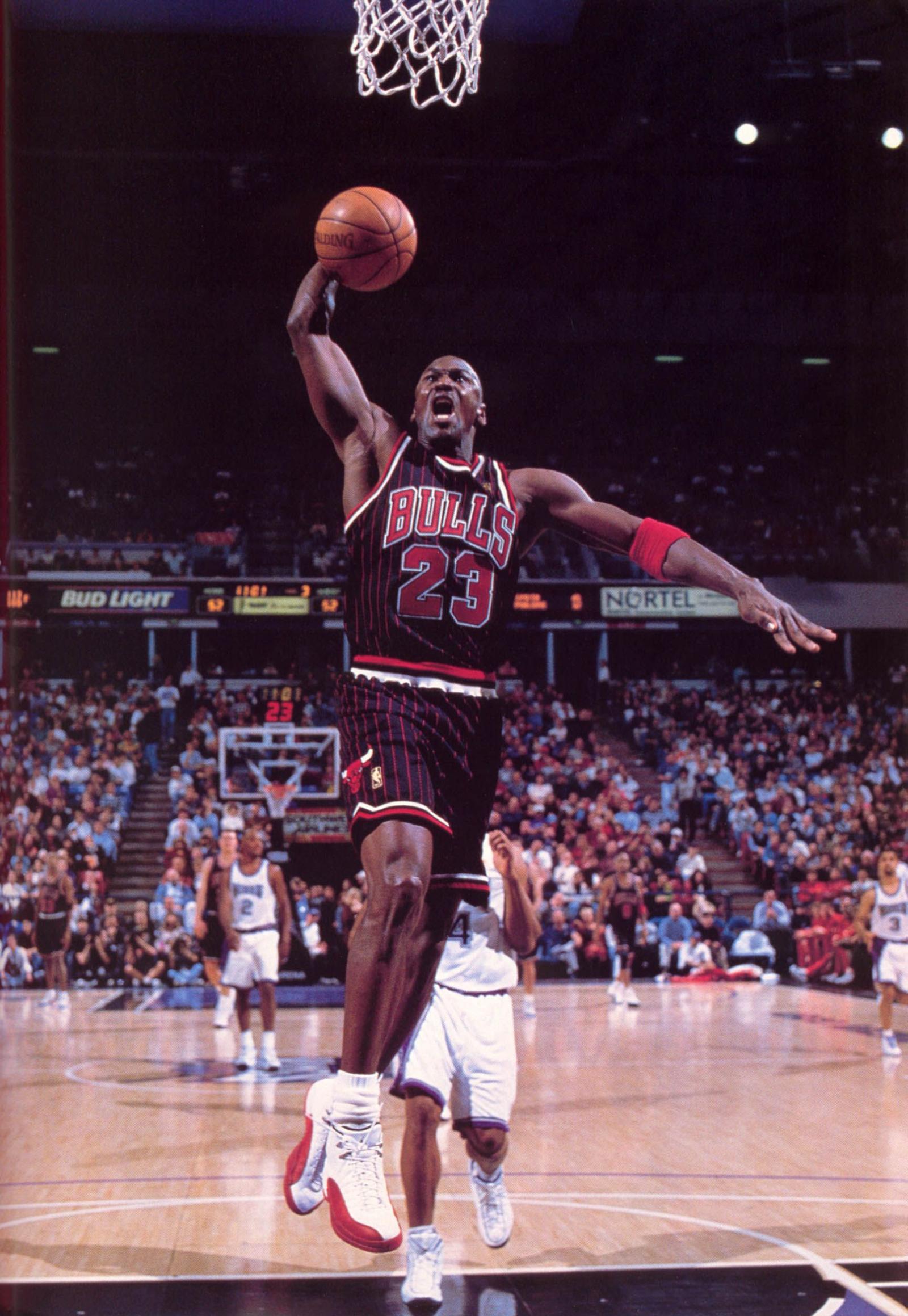1614x2340 Free download for images of Michael Jordan wearing the black