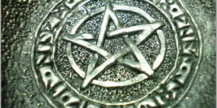 2040x1488 Celtic Knot Wallpaper Border Great Free Wiccan Wallpapers Group 31