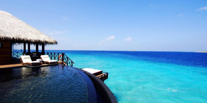 3000x2008 Beautiful Beach View Pool wallpaper