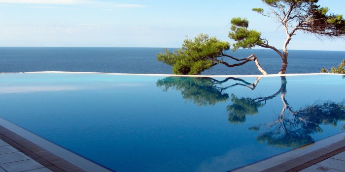 1920x1200 High Definition Wallpaper Of A Beautiful Infinity Swimming Pool