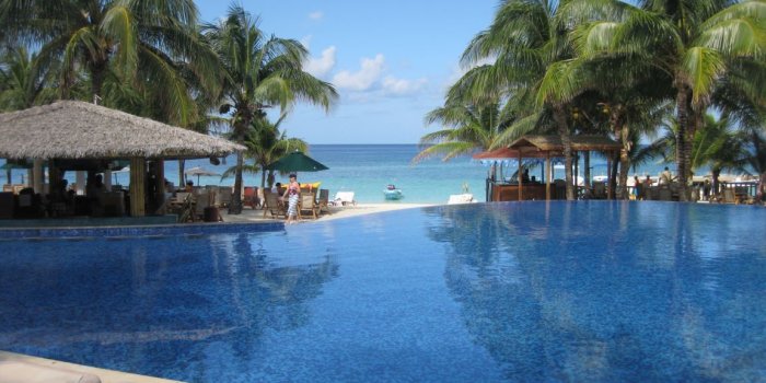 1152x864 Luxurious Turn Key Condo Located In Beautiful Infinity Bay Resort