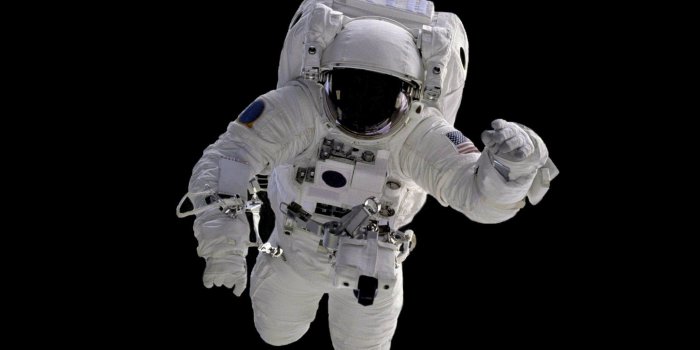 2050x1610 50+ Astronaut with Boombox iPhone Wallpapers - Download at WallpaperBro