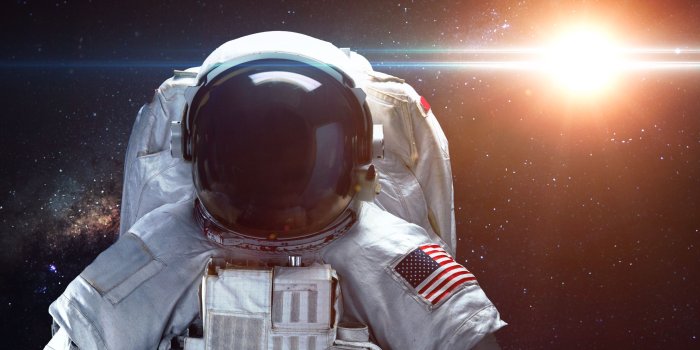 3440x1440 Astronaut, Human, Person, People resized by Ze Robot