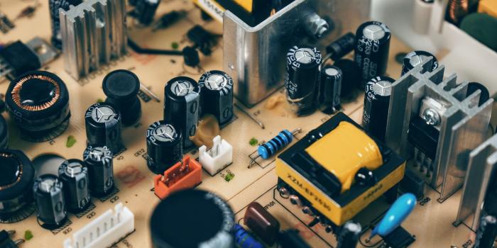 4194x2796 Black Transistor Beside Capacitor · Free Stock Photo