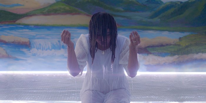 1600x900 DIVINE LOVE – FalkenScreen