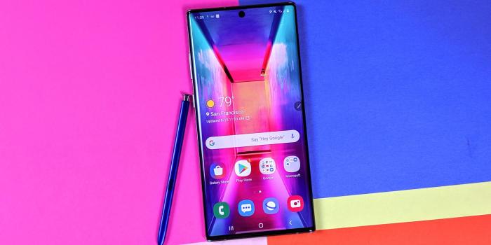 3900x2194 7 Note 10 wallpapers that hide the selfie camera and how to get them
