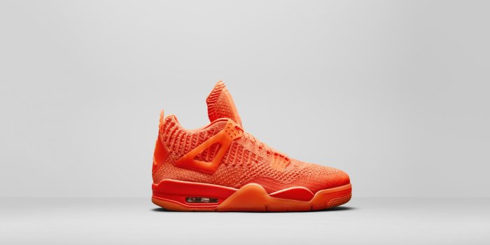 1600x900 Air Jordan 13 Cap and Gown, Air Jordan 7 Ray Allen, Air Jordan 14