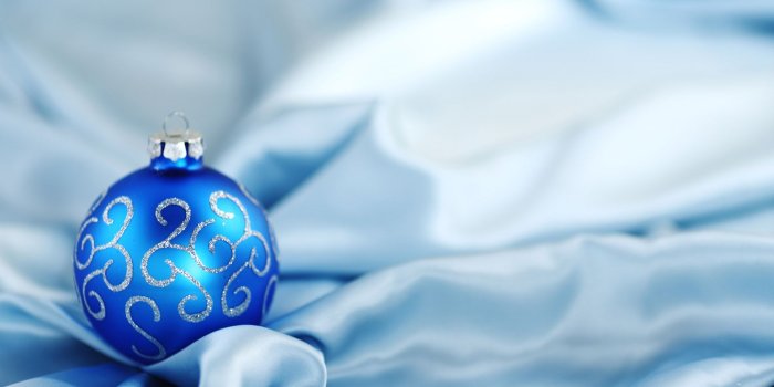 1920x1200 Blue Christmas Ball Wallpaper | WallpaperLepi