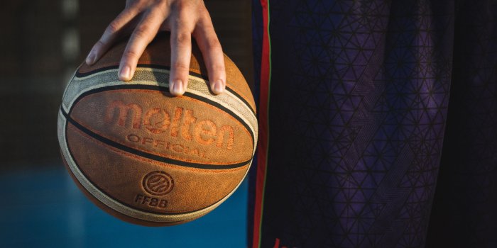 3840x2400 Download wallpaper 3840x2400 basketball, ball, sport 4k ultra hd 16