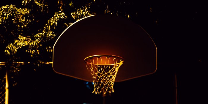 3840x2160 Download wallpaper 3840x2160 basketball, basketball hoop, basketball