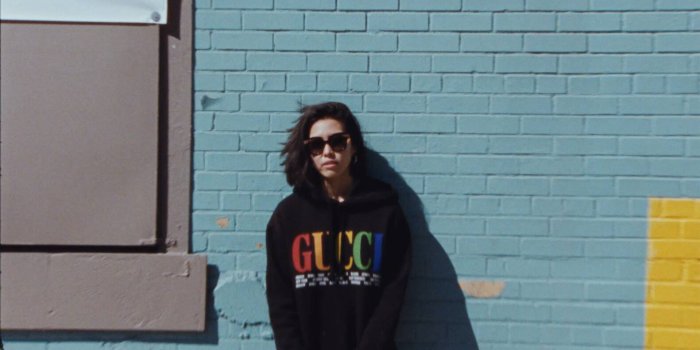 1581x812 Different types of families wear Gucci on the streets of New York