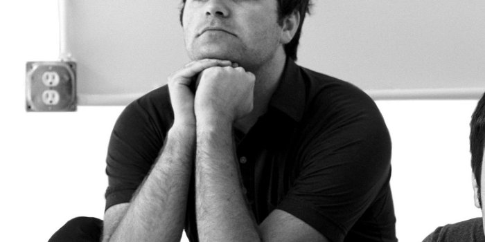 1400x1050 Download wallpaper 1400x1050 the postal service, band, hands, look