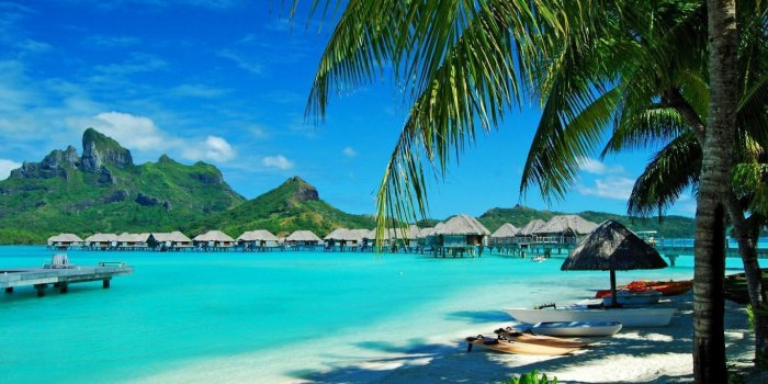 1366x768 Hawaiian Beach Wallpapers