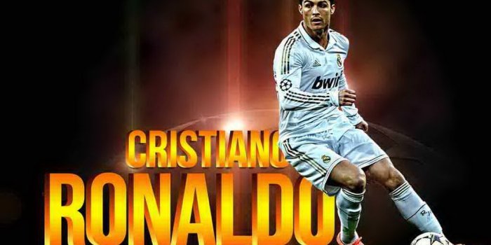 1043x777 Cristiano Ronaldo Football Wallpaper