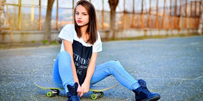 1332x850 Wallpaper Girl, Skateboard, Model, Fashion, Portrait, Bulgaria