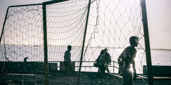 3840x2560 3050948 beach, football, goal, goalie, goalkeeper, net, people, sand