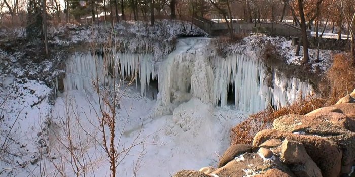 1600x900 Minnesota waterfall freezes over as temperatures plunge - ABC News