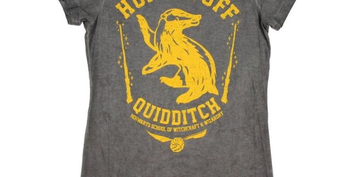 1004x1004 Bioworld Harry Potter Hufflepuff Quidditch Juniors Oil Washed T-Shirt