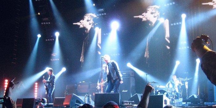 2048x2048 FREEIOS7 | oasis-live - parallax HD iPhone iPad wallpaper