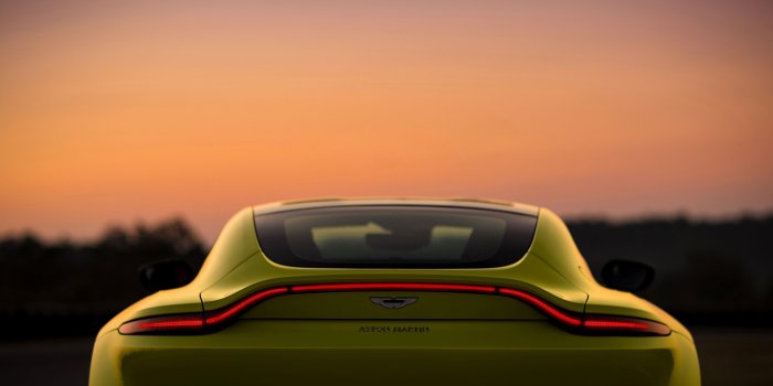 4096x2731 Aston Martin Vantage 2018 4k, HD Cars, 4k Wallpapers, Images