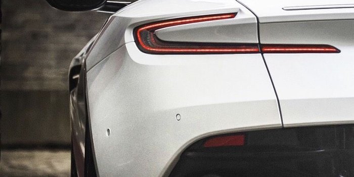 810x1440 Aston Martin DB11 phone wallpaper