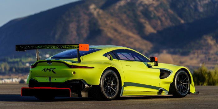 4096x2304 Aston Martin Vantage GTE Car - Wallpaper