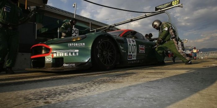 1920x1272 20 Best Aston Martin Wallpapers