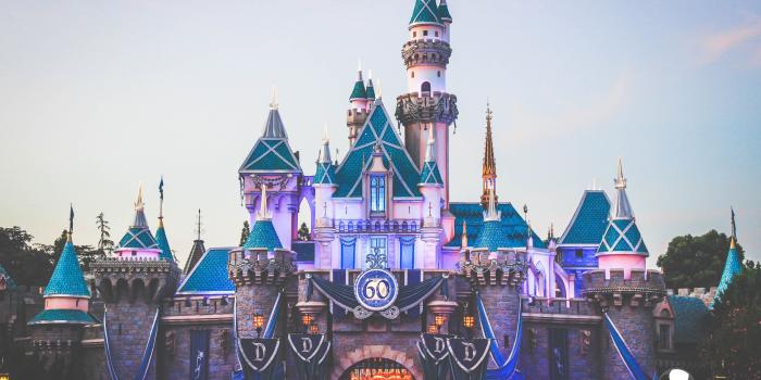 3072x2048 Fall” in love with our free set of Disneyland wallpapers