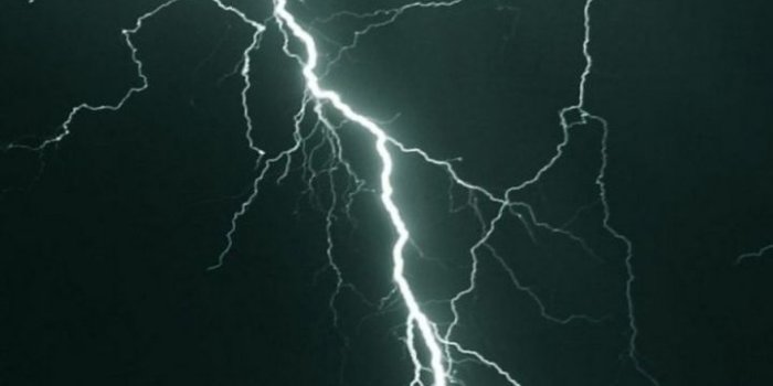 720x1280 720x1280 Night Lightning & City Galaxy s3 wallpaper