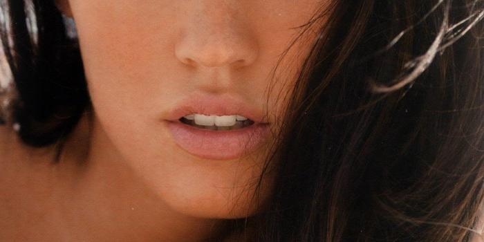 1242x2208 iPhone7papers.com | iPhone7 wallpaper | hp95-megan-fox-model-beach