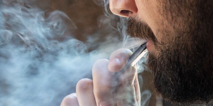 1200x800 Is vaping better than smoking? Scientists studied pee to find out