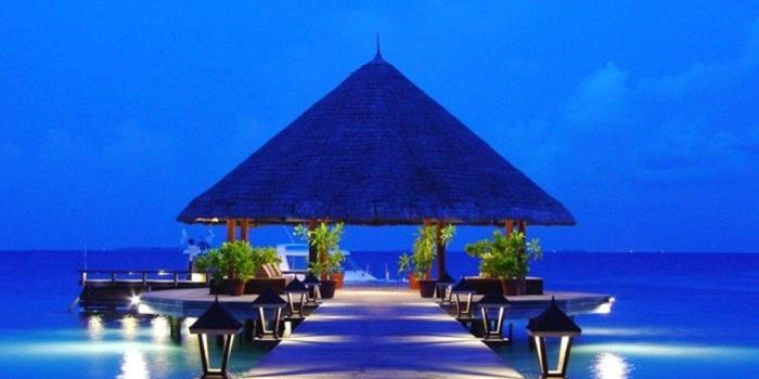 1088x816 Night Beach Wallpapers