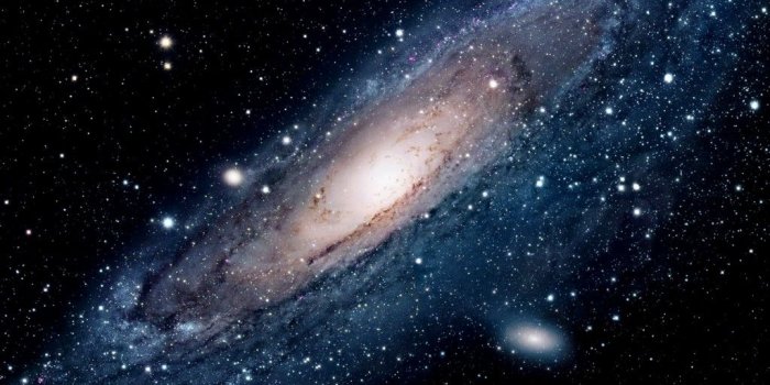 1024x768 50+] Moving Galaxies Wallpaper on WallpaperSafari