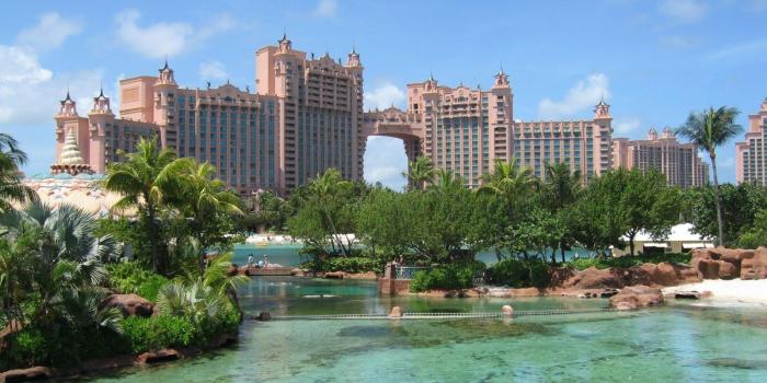1600x1000 39+] Atlantis Bahamas Wallpaper on WallpaperSafari