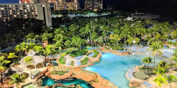 1600x1200 Review: The Beach at Atlantis in Nassau, Bahamas