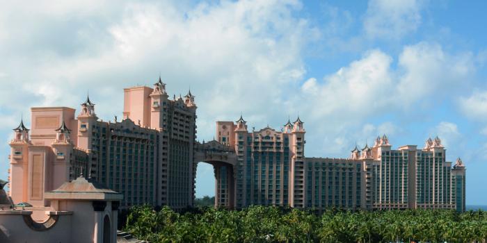 3600x2332 Atlantis Paradise Island - Wikipedia