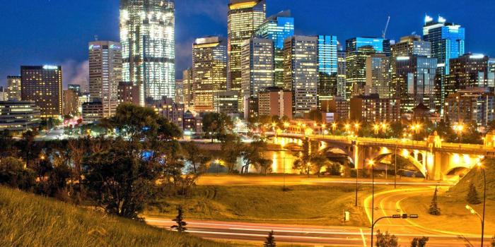 1366x768 Modern: Atlantis Bahamas Bay Lights Hotel Trees Wallpaper for HD 16