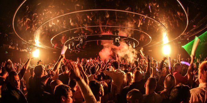 2048x1536 The 26 Best Clubs in Sydney