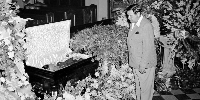 1500x1176 75 years later, Babe Ruth's hug means almost as much as Lou Gehrig's