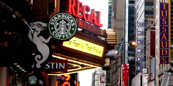 1440x2560 NYC New York City #raining | Galaxy S7 Wallpapers in 2019 | City