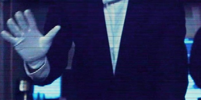 750x1334 Tv Show / Mr - Phone Wallpaper Mr Robot (#388431) - HD Wallpaper